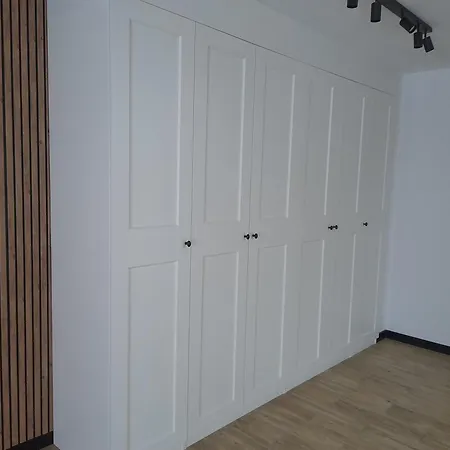 Nowy Luksusowy Z Tarasem I Ogrodem Prywatny Parking Zerniki Apartment