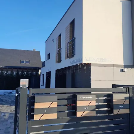 Apartment Nowy Luksusowy Z Tarasem I Ogrodem Prywatny Parking Zerniki *